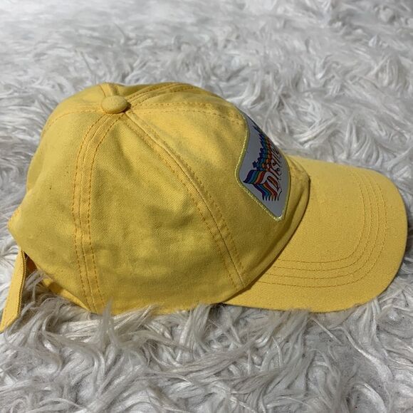 DISNEYLAND Resort appliqued hat cap yellow adjustable back size 57-61cm - Picture 4 of 10